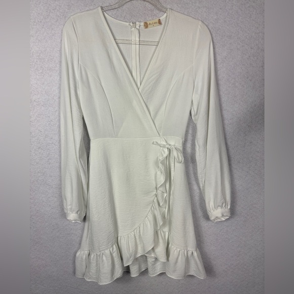 Alter’d State Feminine White Dress Size Small - Picture 1 of 5